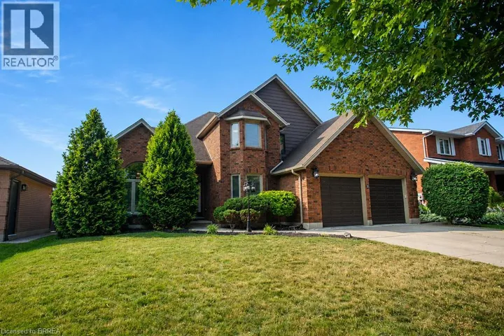 7 COOPER Court, Brantford, Ontario N3T6G7
