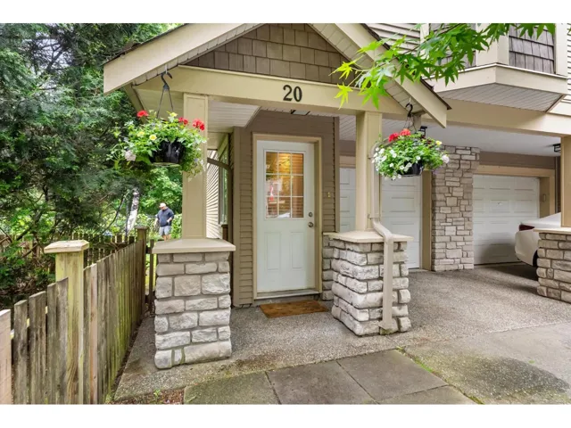 20 33321 GEORGE FERGUSON WAY, Abbotsford, British Columbia V2S2L6