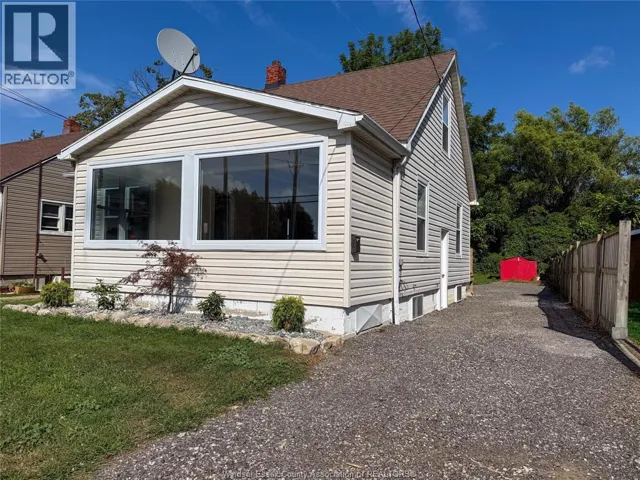 212 ERIE STREET North, Leamington, Ontario N8H3A4