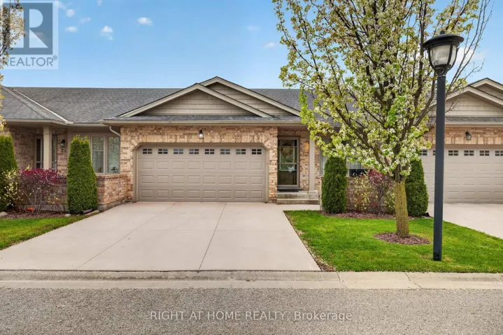 21 - 2100 DENVIEW AVENUE, London North (North S), Ontario N6G0J5