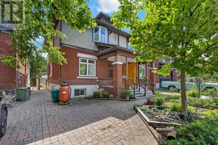 68 CAMERON AVENUE, Ottawa, Ontario K1S0W9