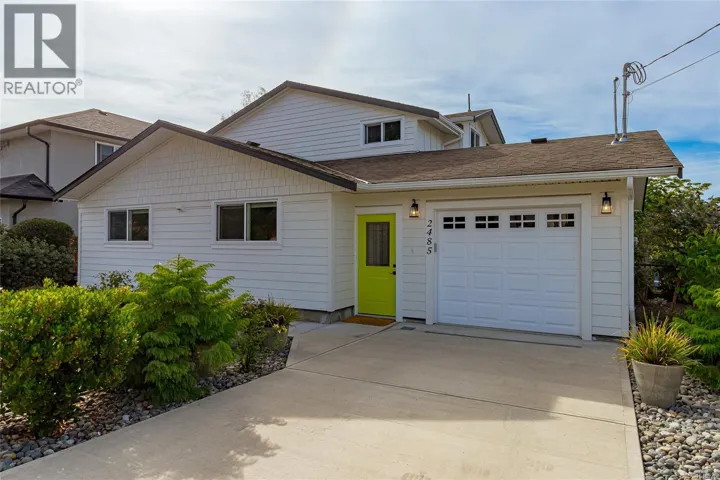 2485 Orchard Ave, Sidney, British Columbia V8L1V4