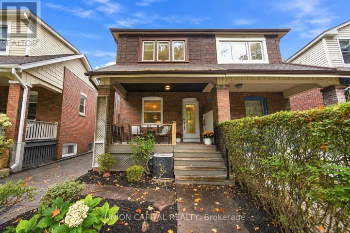 72 ROBBINS AVENUE, Toronto (Woodbine Corridor), Ontario M4L1X3