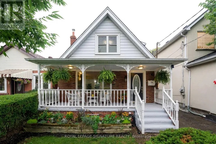 14 SUTHERLAND AVENUE, Toronto (Crescent Town), Ontario M4C1R9