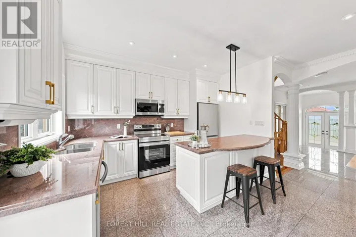 1006 BRIAR HILL AVENUE, Toronto (Briar Hill-Belgravia), Ontario M6B1M3