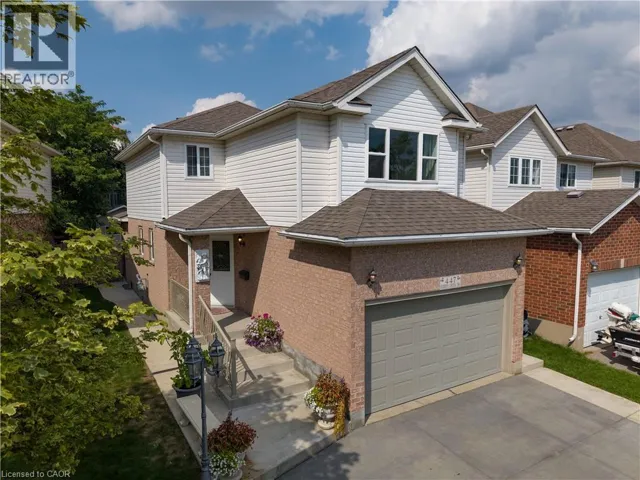 447 HIDDEN CREEK Drive, Kitchener, Ontario N2N3N2