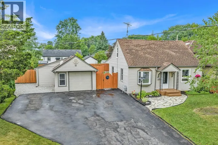 2583 BENARD, Windsor, Ontario N8W4S3