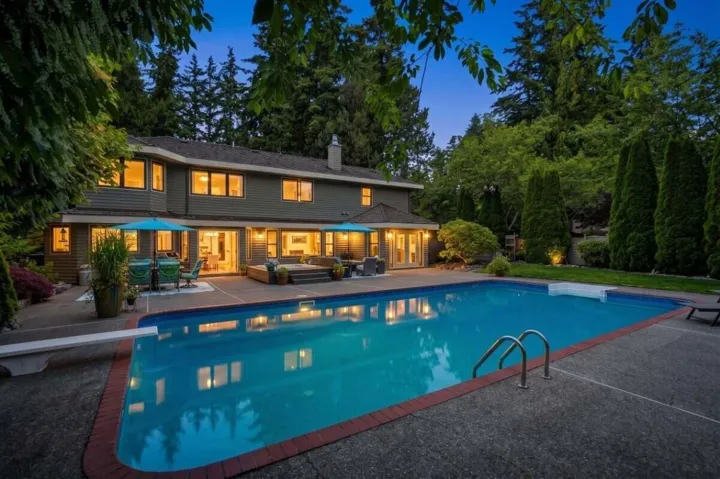 13446 19 AVENUE, Surrey, British Columbia V4A9C7