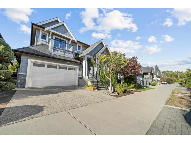 16735 17A AVENUE, Surrey, British Columbia V3Z0T3