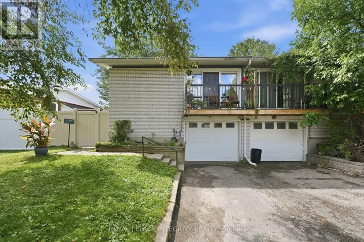 26 WOODMOUNT CRESCENT, Ottawa, Ontario K2E5R1