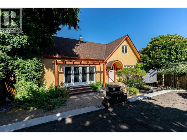 4327 LOCARNO CRESCENT, Vancouver, British Columbia V6R1G2