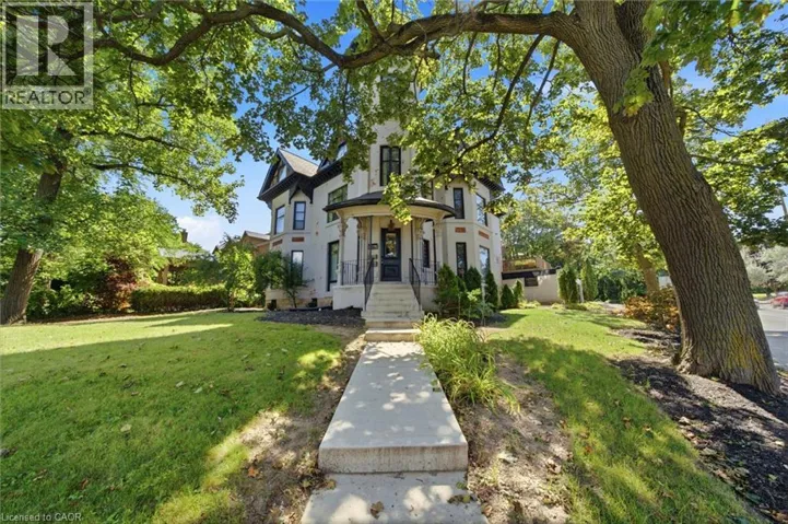 347 QUEEN Street S, Hamilton, Ontario L8P2P7