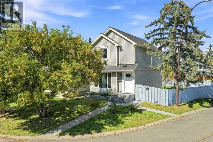27 Erin Grove Close SE, Calgary, Alberta T2B2T4
