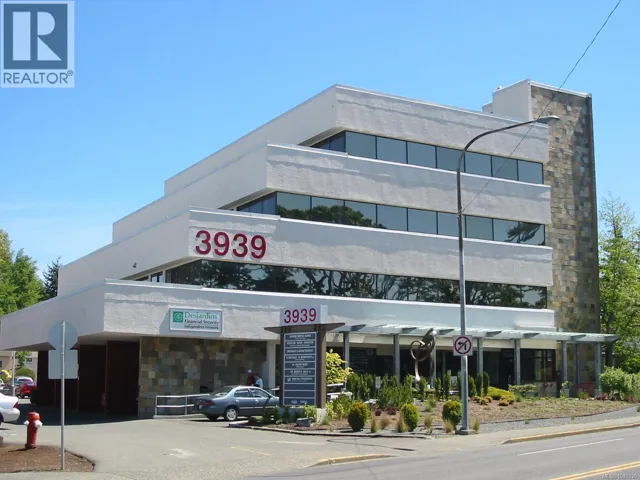 203A 3939 Quadra St, Saanich, British Columbia V8X1J5