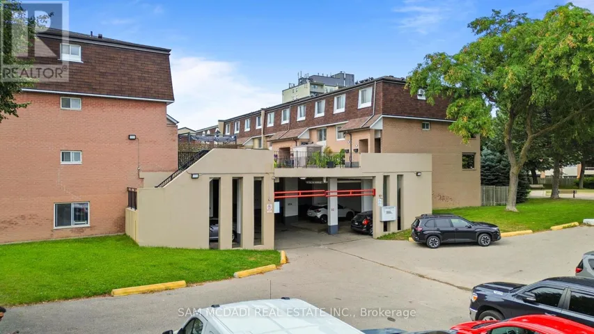 164 - 2170 BROMSGROVE ROAD, Mississauga (Clarkson), Ontario L5J4J2