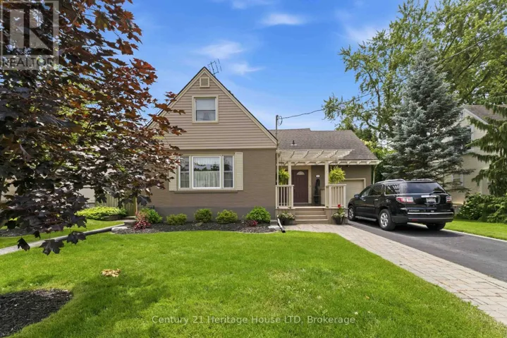 25 GLENVIEW AVENUE, Welland (Prince Charles), Ontario L3C4K2