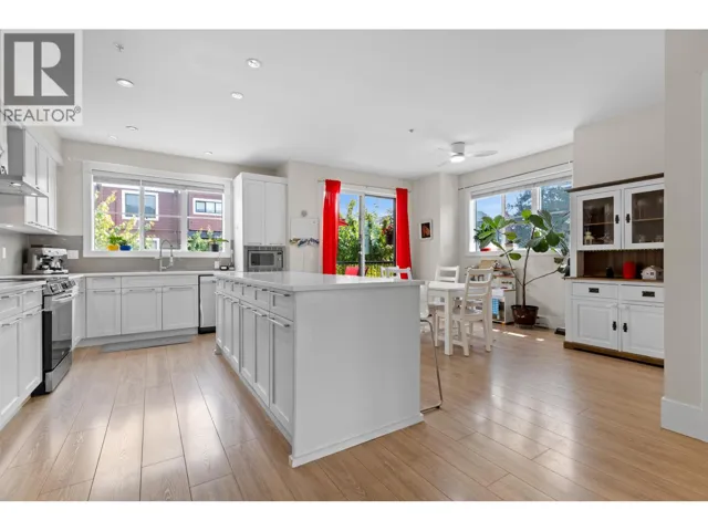 1 13260 236 STREET, Maple Ridge, British Columbia V4R0G6
