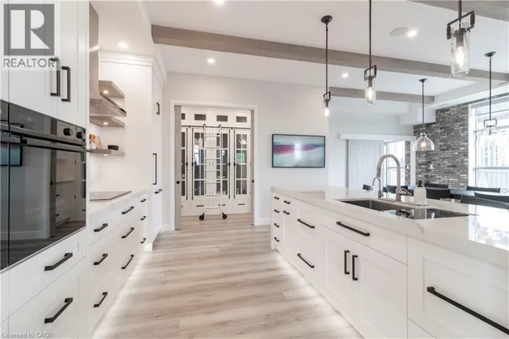3 FATHER DAVID BAUER Drive Unit# 403, Waterloo, Ontario N2L6M1