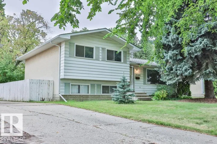 1046 Strathcona DR, Sherwood Park, Alberta T8A1A6
