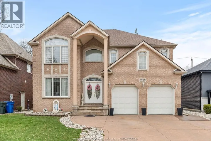 3783 INGLEWOOD, Windsor, Ontario N9E4P4