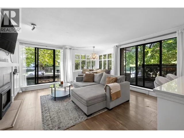 101 1702 CHESTERFIELD AVENUE, North Vancouver, British Columbia V7M2P1