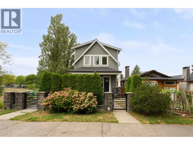 5565 DUNDEE STREET, Vancouver, British Columbia V5R3T8