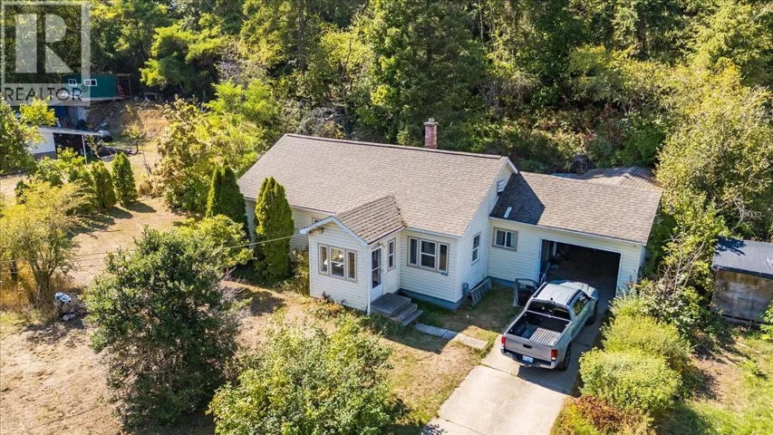 2512 Columbia Avenue, Castlegar, British Columbia V1N2X5