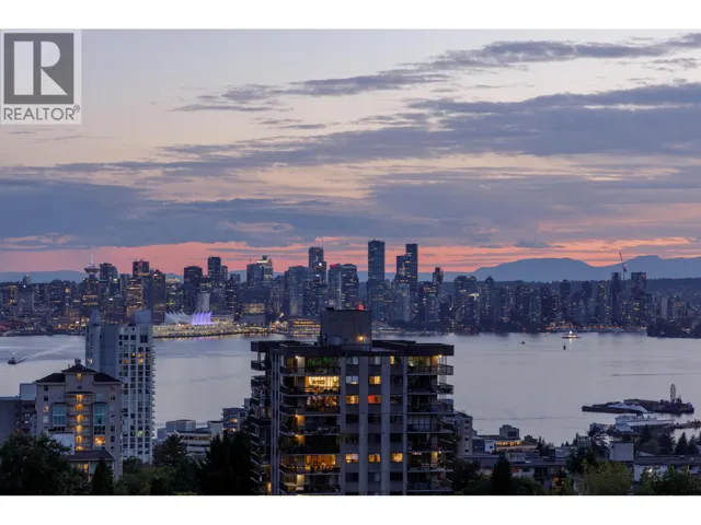 1005 135 E 13TH STREET, North Vancouver, British Columbia V7L0J8