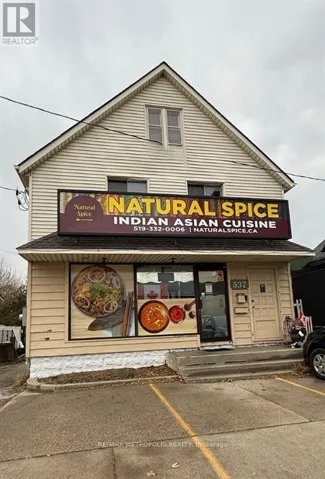 537 CHRISTINA STREET N, Sarnia, Ontario N7T5W5