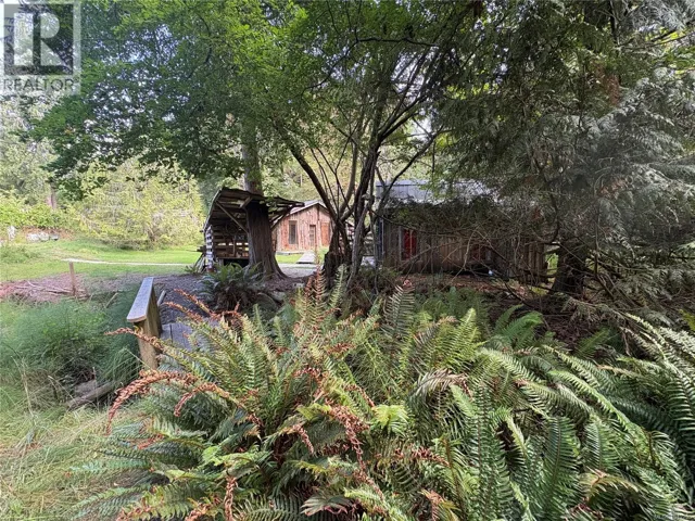 215 Head St, Salt Spring, British Columbia V8K1P4