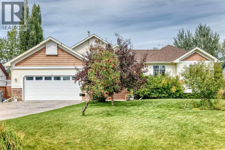 27 Lloyd Crescent NE, Langdon, Alberta T0J1X1