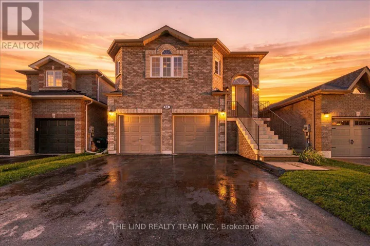 61 MCINTYRE DRIVE, Barrie (Ardagh), Ontario L4N5C5
