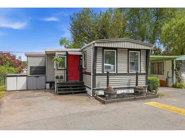 52 24330 FRASER HIGHWAY, Langley, British Columbia V2Z1N2