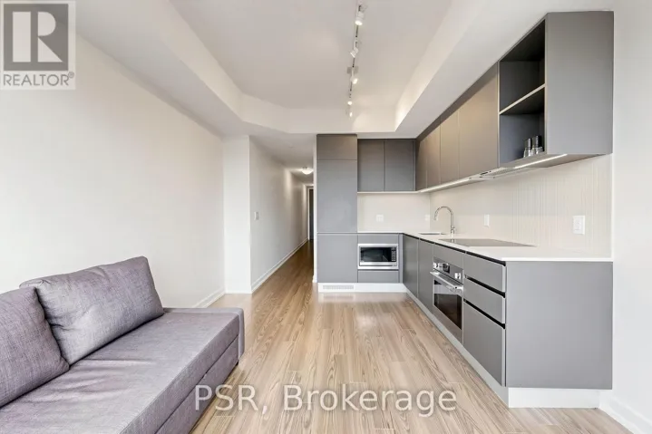 377 MADISON AVENUE, Toronto (Casa Loma), Ontario M4V2W7