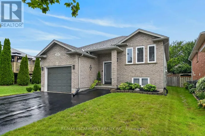 34 BREWSTER WAY, Brantford, Ontario N3T6N4