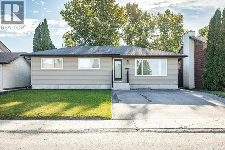 21 Blue Sage DRIVE, Moose Jaw, Saskatchewan S6J1A5