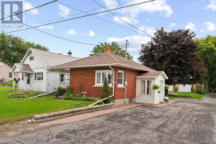208 OXFORD STREET E, North Grenville, Ontario K0G1J0