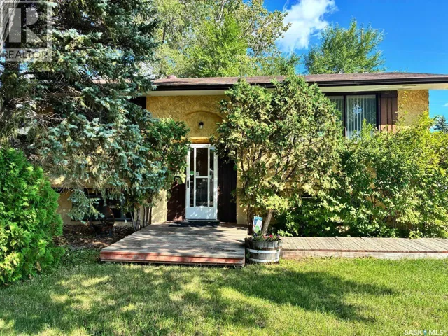 59 CLERMONT CRESCENT, Regina, Saskatchewan S4N4T5