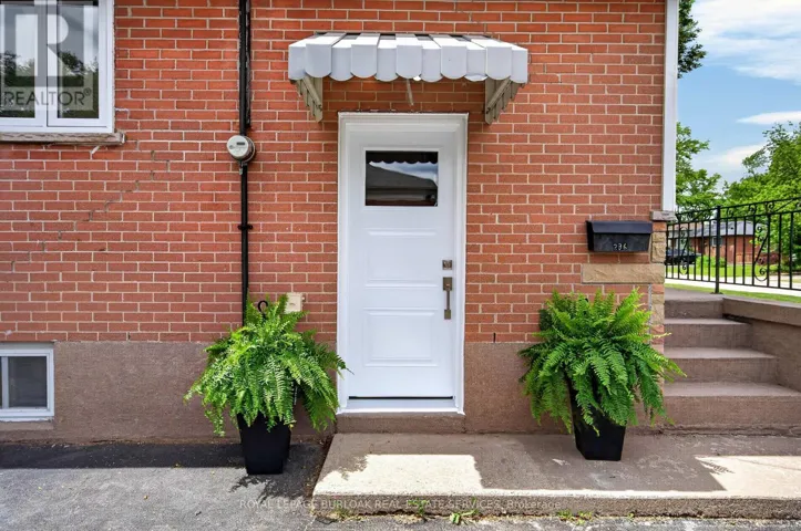 236 HAMMERSMITH COURT, Burlington (Appleby), Ontario L7L4N7