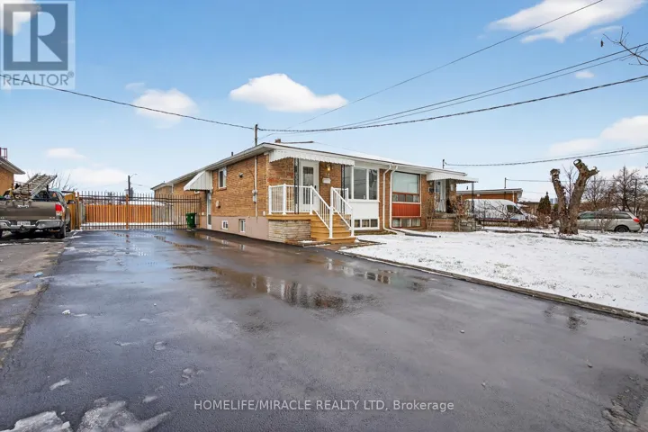 18 RUBYDALE GARDENS, Toronto (Humber Summit), Ontario M9L1B9