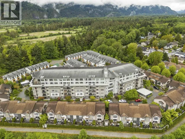 207 1212 MAIN STREET, Squamish, British Columbia V8B0S1