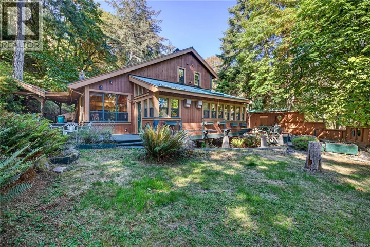 521 Beddis Rd, Salt Spring, British Columbia V8K2E8