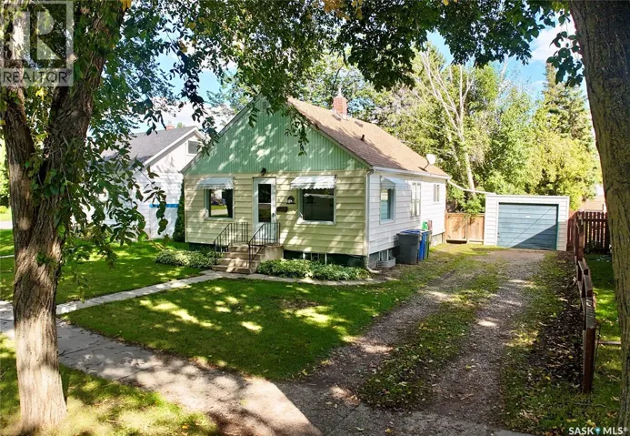 51 James AVENUE, Yorkton, Saskatchewan S3N2C3