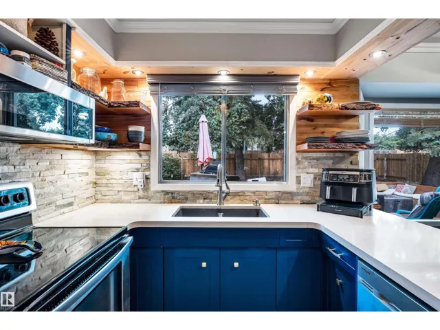361 LEE RIDGE RD NW, Edmonton, Alberta T6K0N6