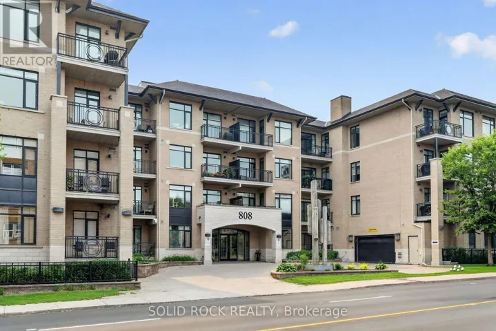 PH18 - 808 BRONSON AVENUE, Ottawa, Ontario K1S5A4