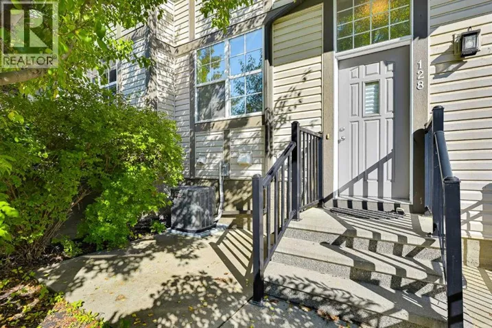 128 Cranford Court SE, Calgary, Alberta T3M0W3