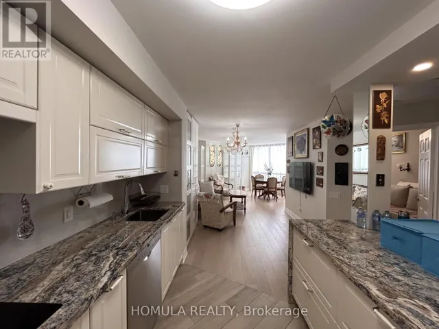 706 - 110 PROMENADE CIRCLE, Vaughan (Brownridge), Ontario L4J7W8