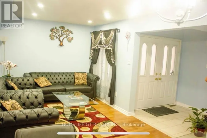 30 SECORD CRESCENT, Brampton (Fletcher's Meadow), Ontario L6X4Z3