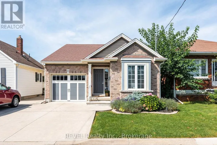 23 MYRTLE AVENUE, St. Catharines (Carlton/Bunting), Ontario L2M5W2
