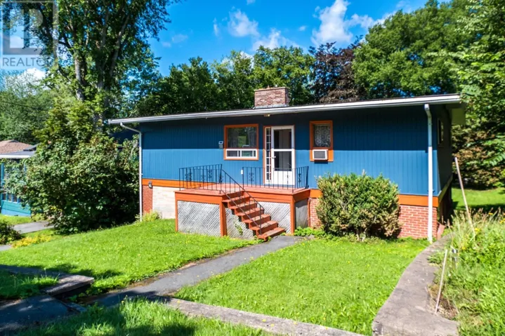 17 Graham Street, Dartmouth, Nova Scotia B3A3H8